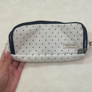 pencil pouch for school!!